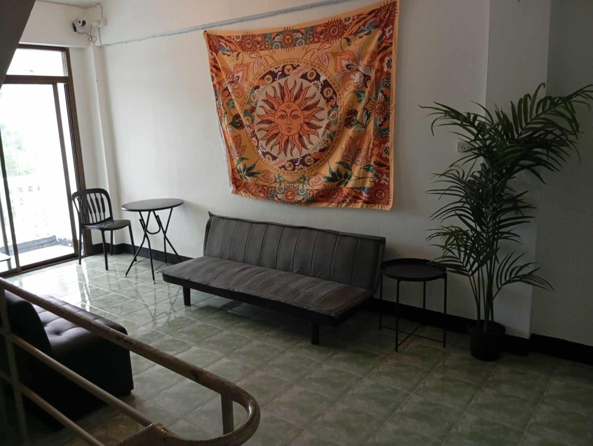 Lita Guesthouse Chiang Mai Exteriör bild
