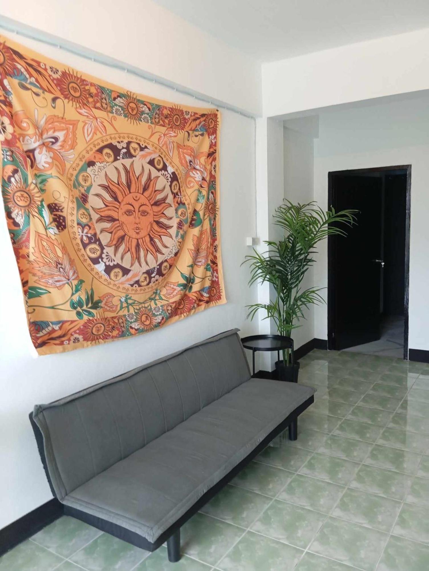 Lita Guesthouse Chiang Mai Exteriör bild