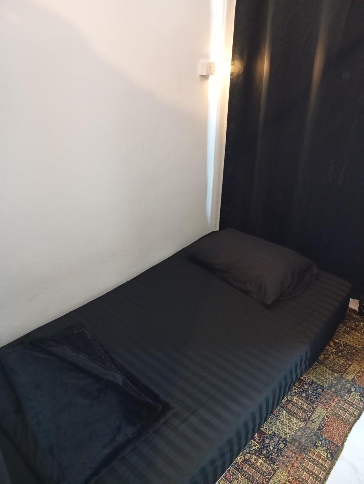 Lita Guesthouse Chiang Mai Exteriör bild